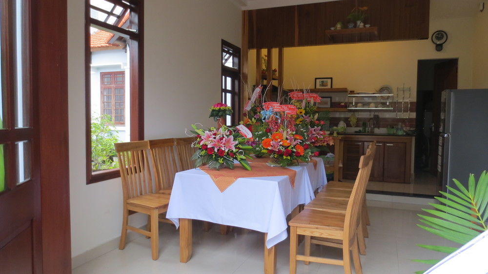 Charming Homestay Хойан Экстерьер фото